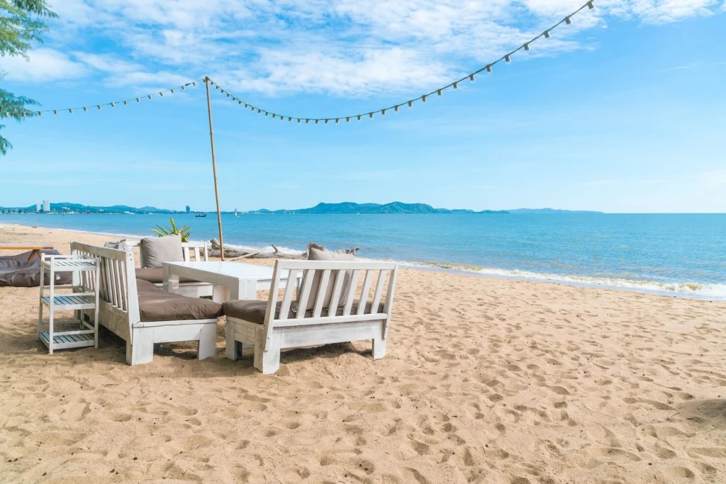 Beachfront Dining